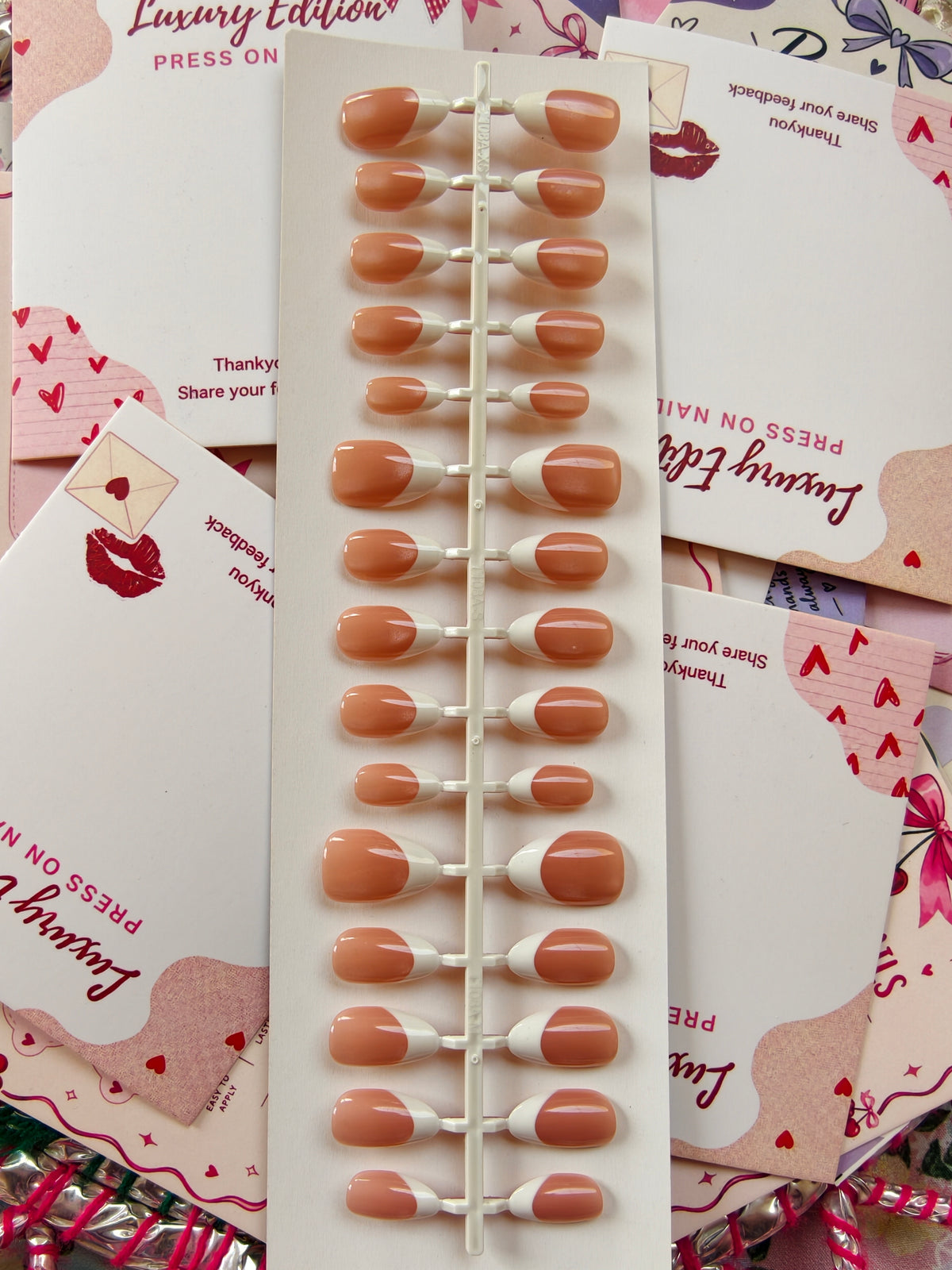 Classic French - 30pcs Nails with application kit