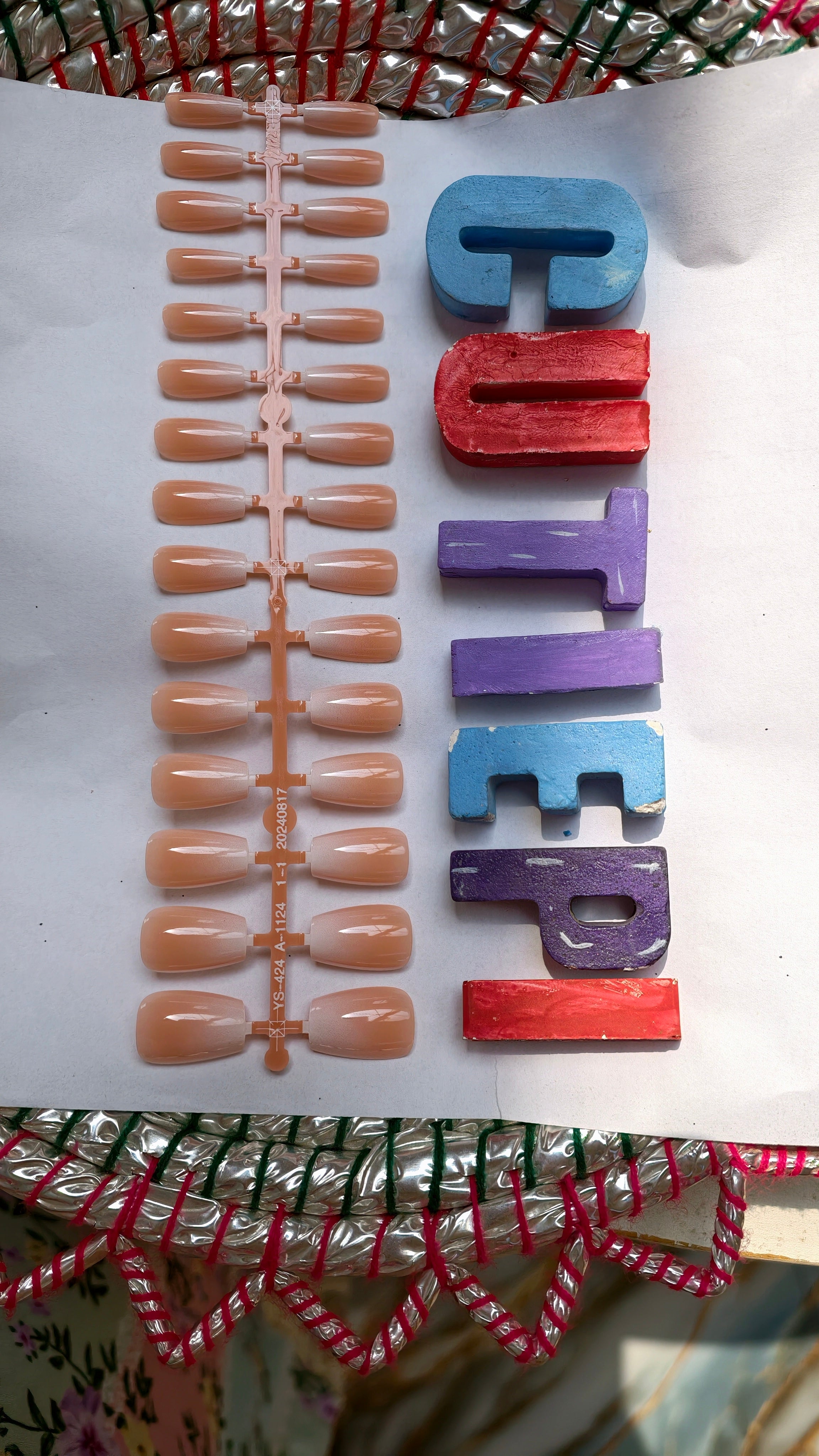Ombre French-24pcs Per stick (Each stick 320rs) Moq 10 sticks