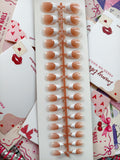 Classic beauty - 30pcs Gel Nails with application kit