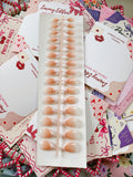 Classic beauty - 30pcs Nails with application kit