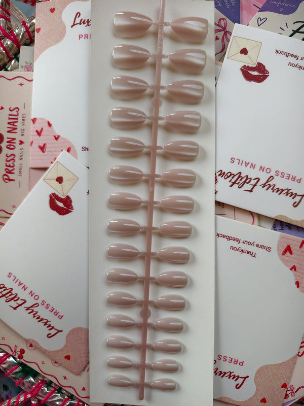 Pink Shine - 30pcs Cat eye Nails with application kit