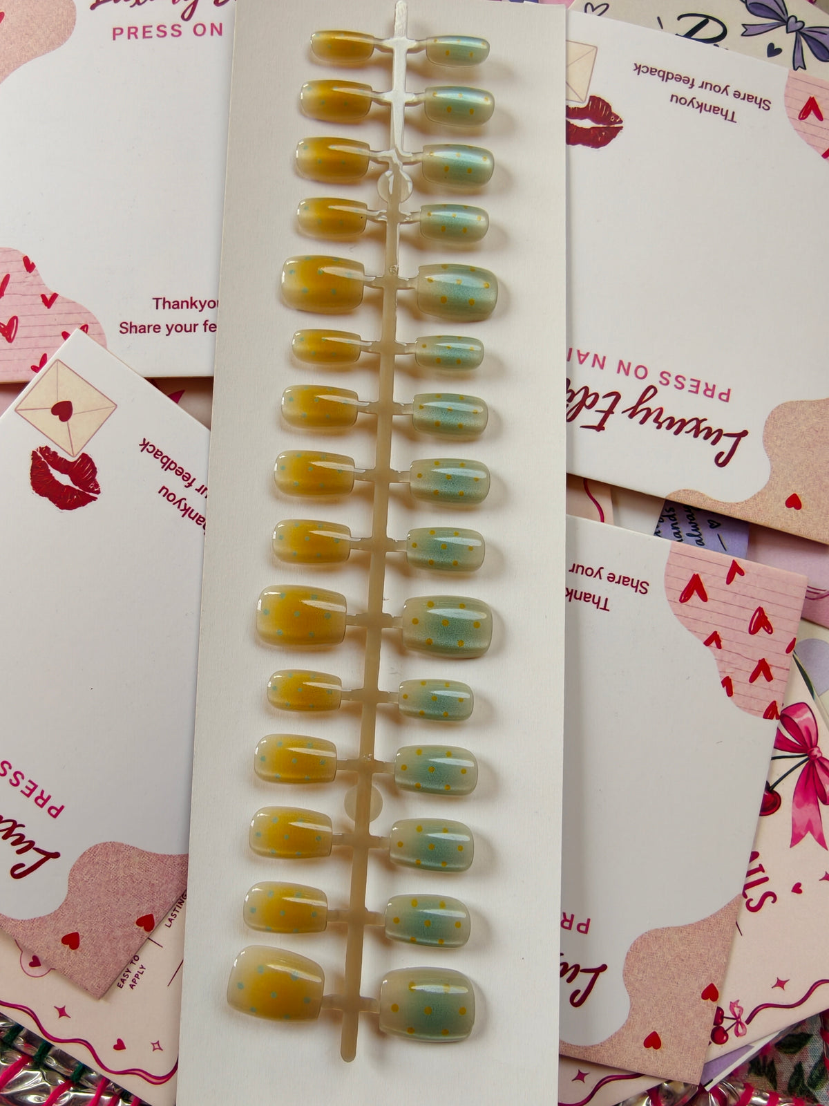 Autumn bloom- 30pcs Nails with application kit