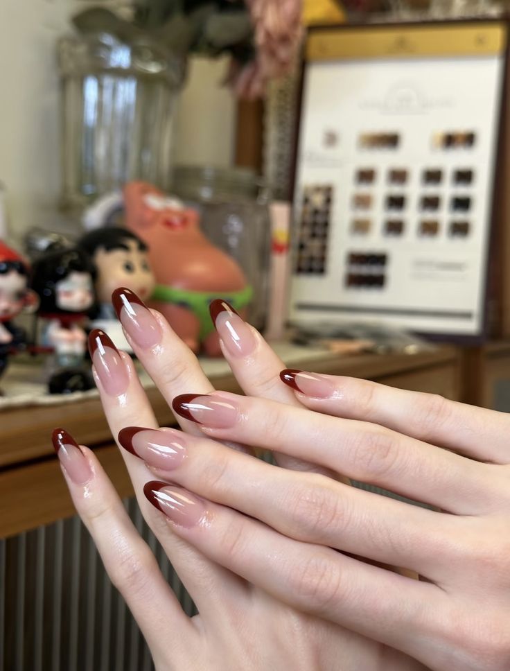 Red French- 15pcs Glossy nails per set (Each set 150rs) Moq 20 sets