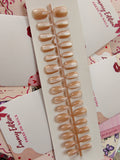 Cashmere Beauty- 30pcs Beigh cat eye Nail set