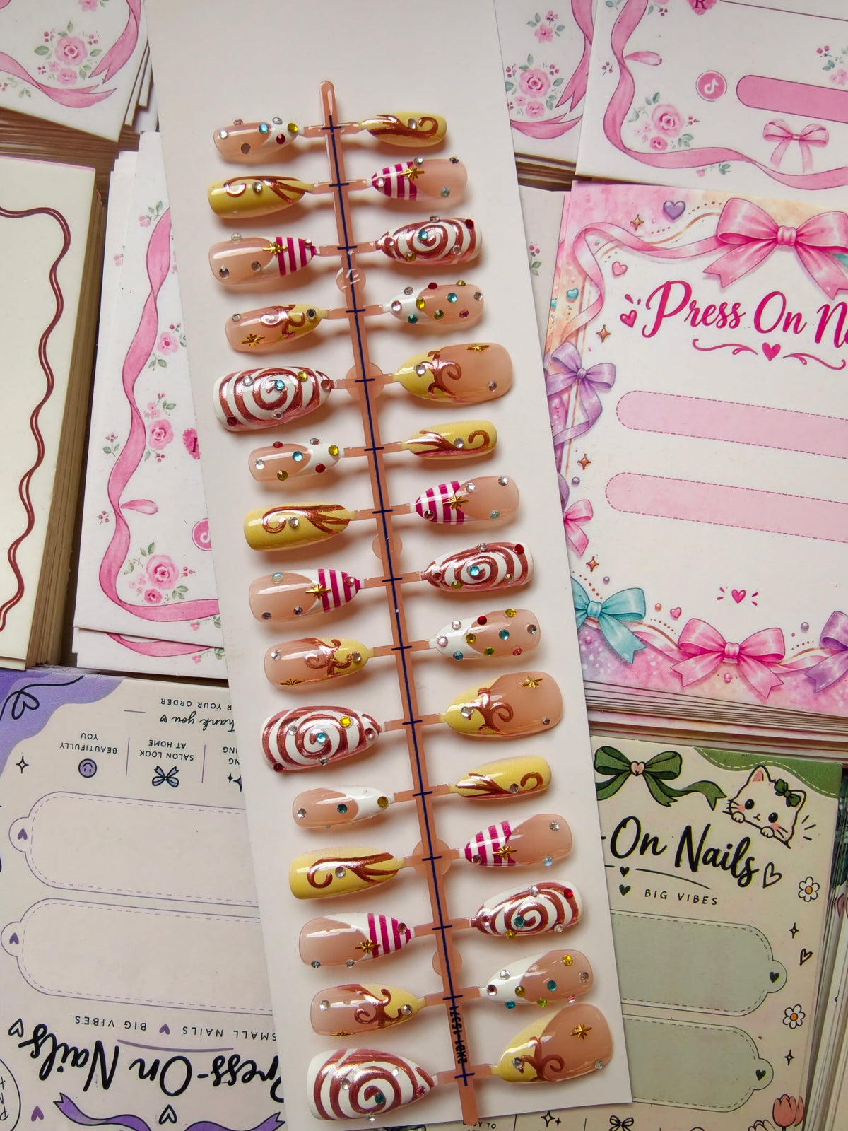 Royal Bride-30pcs 3d Disney nails with application kit