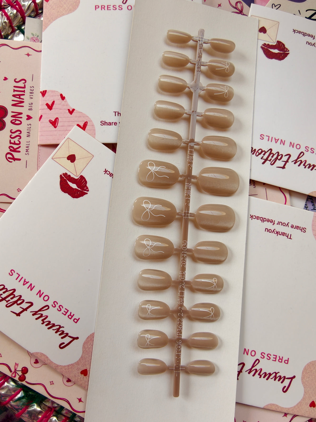 Beigh Brown- Small Cat eye nails with application kit