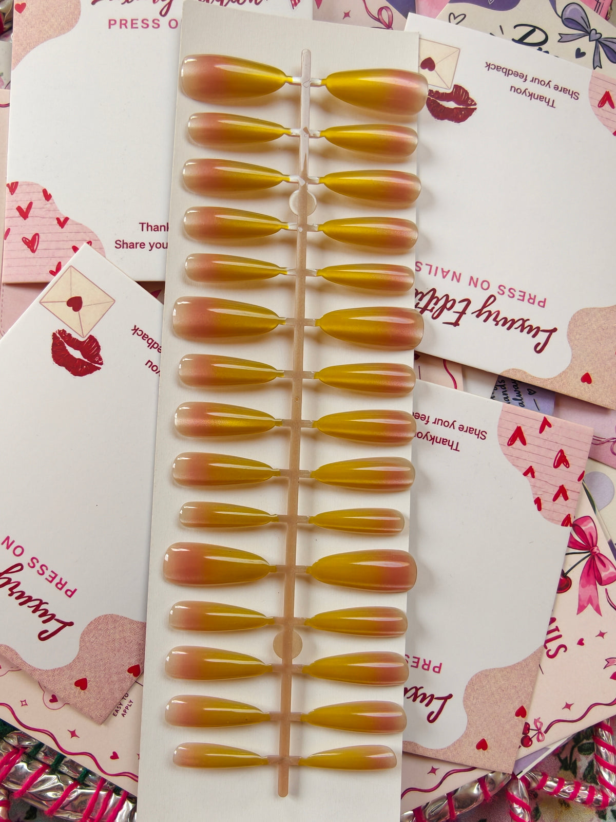 Glam Ready- 30pcs Lime Nails with application kit