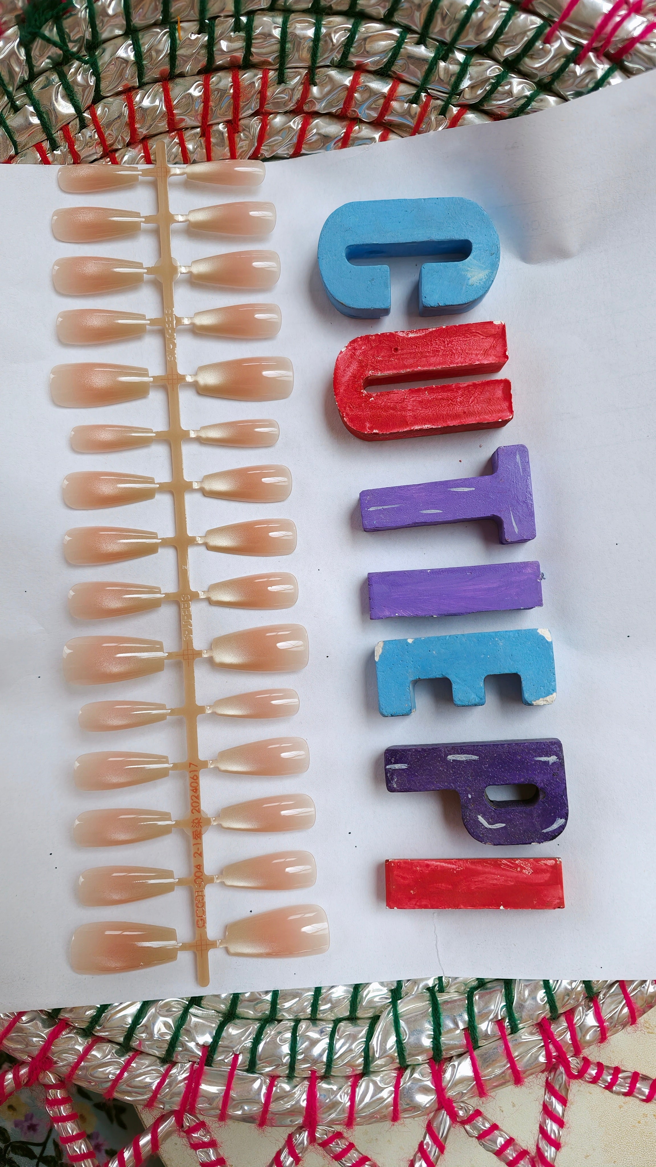 Glam Ready-30pcs Per stick Handmade cat eye (Each stick 380rs) Moq 10 sticks