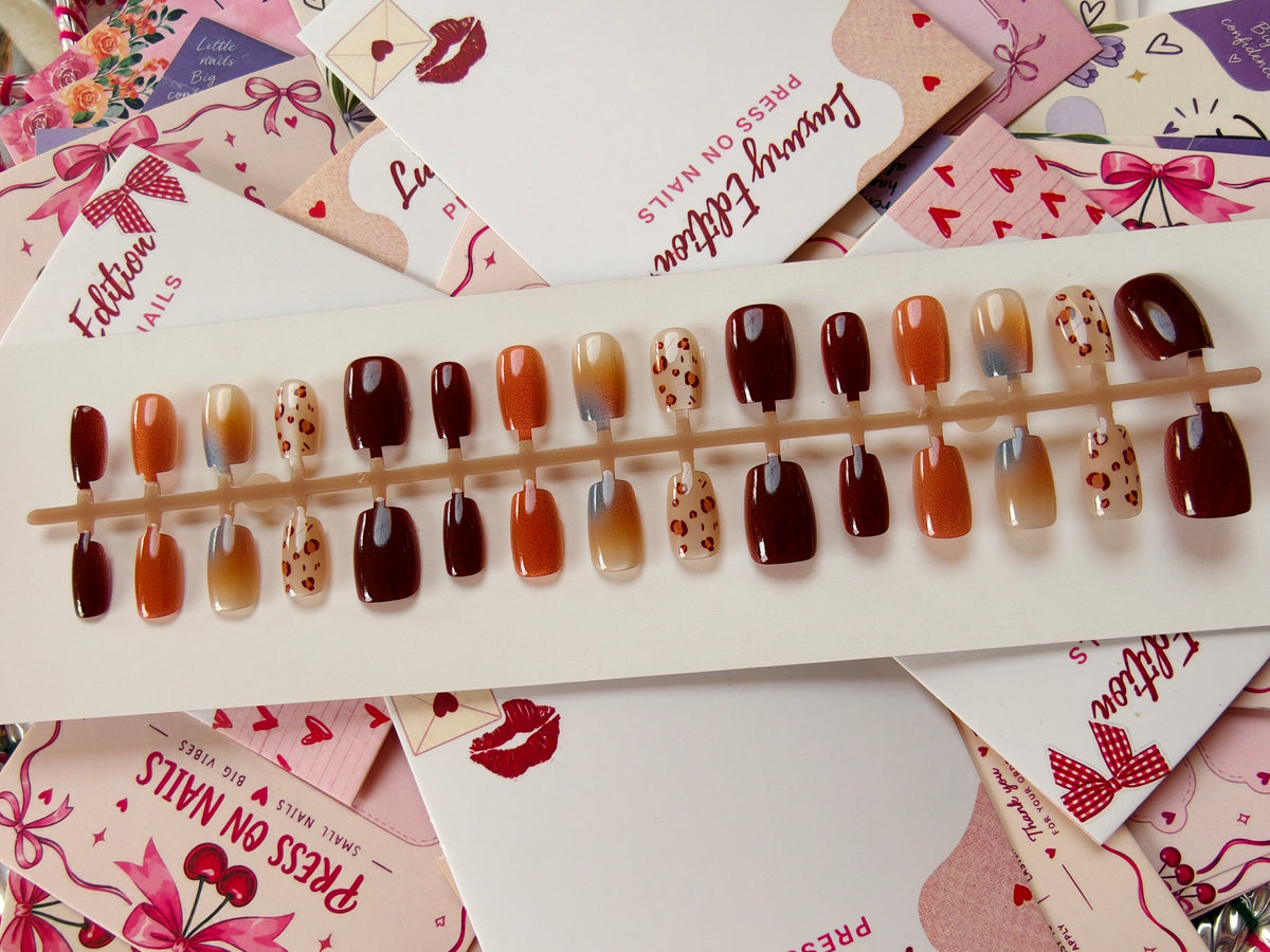 Frosted beauty - 30pcs Nails with application kit