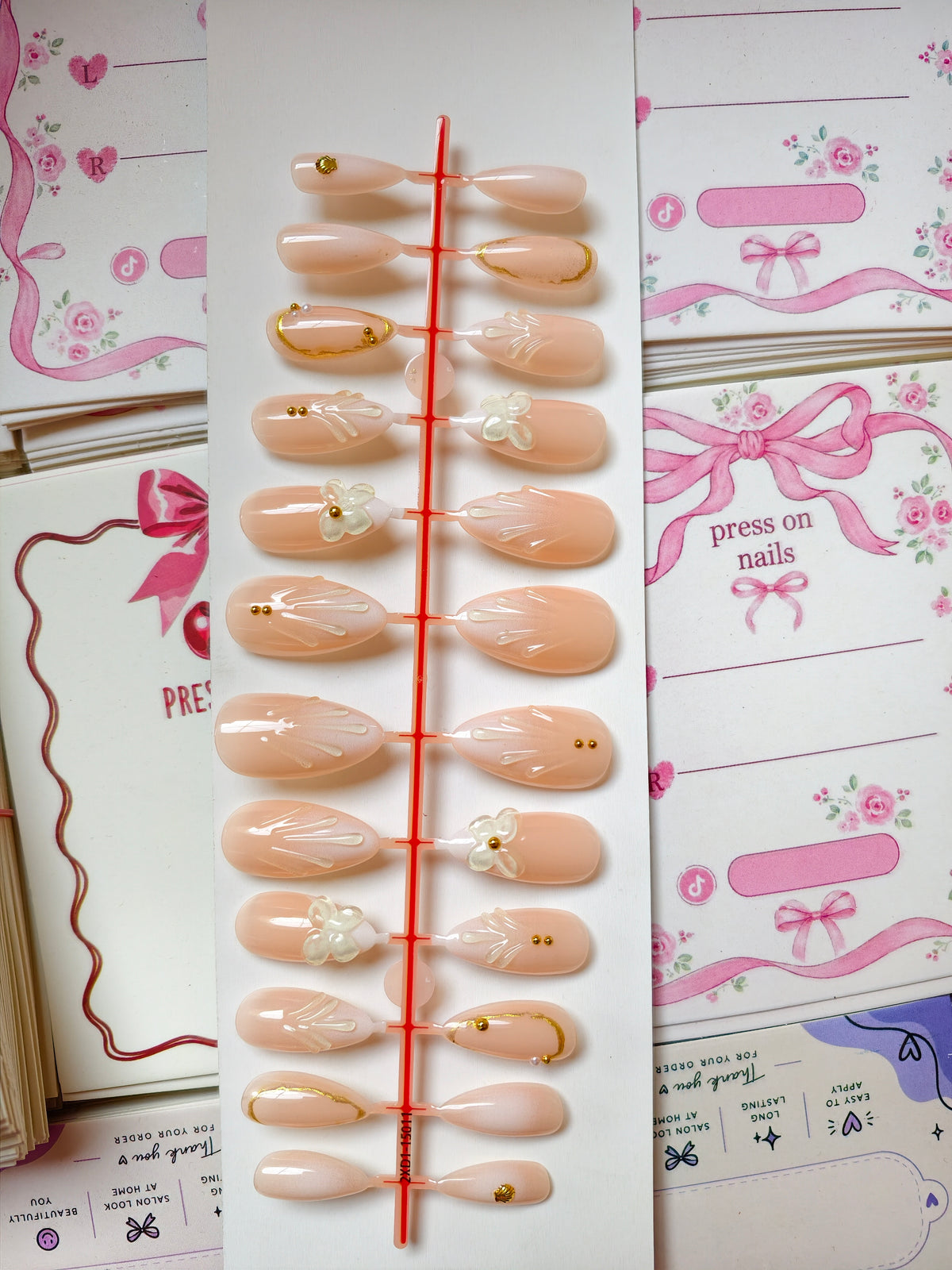 Royal Bride-24pcs Handmade nails with application kit