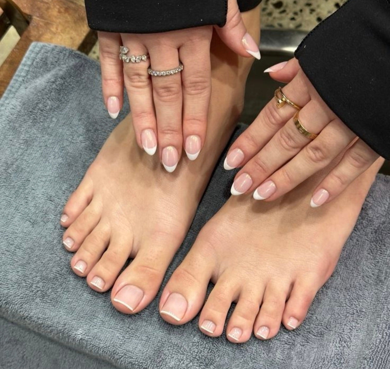 Hand and foot set (30 nails Total) one set price is 299rs Moq is 10 sets
