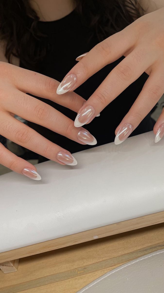Shine french- 15pcs glaze nails per set (Each set 180rs) Moq 15 sets