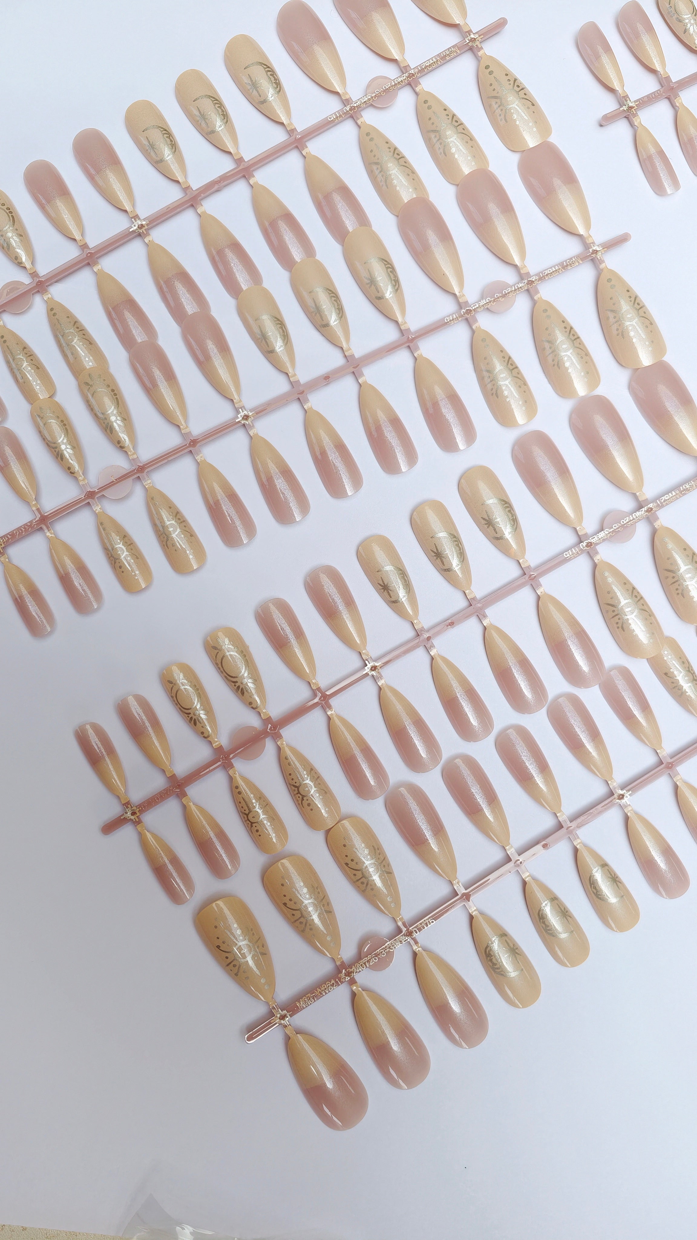 Moonlight-24pcs Ombre Nail set