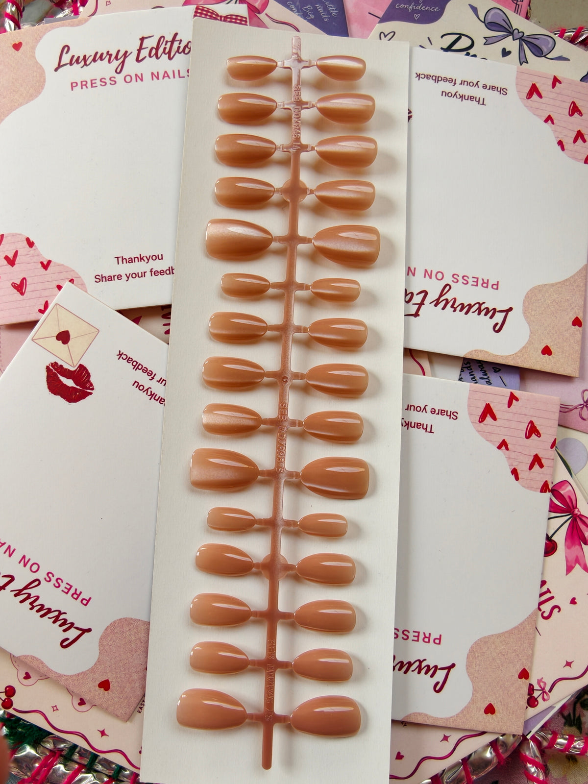 Brownie Baked - 30pcs Premium Cat eye Nails with application kit